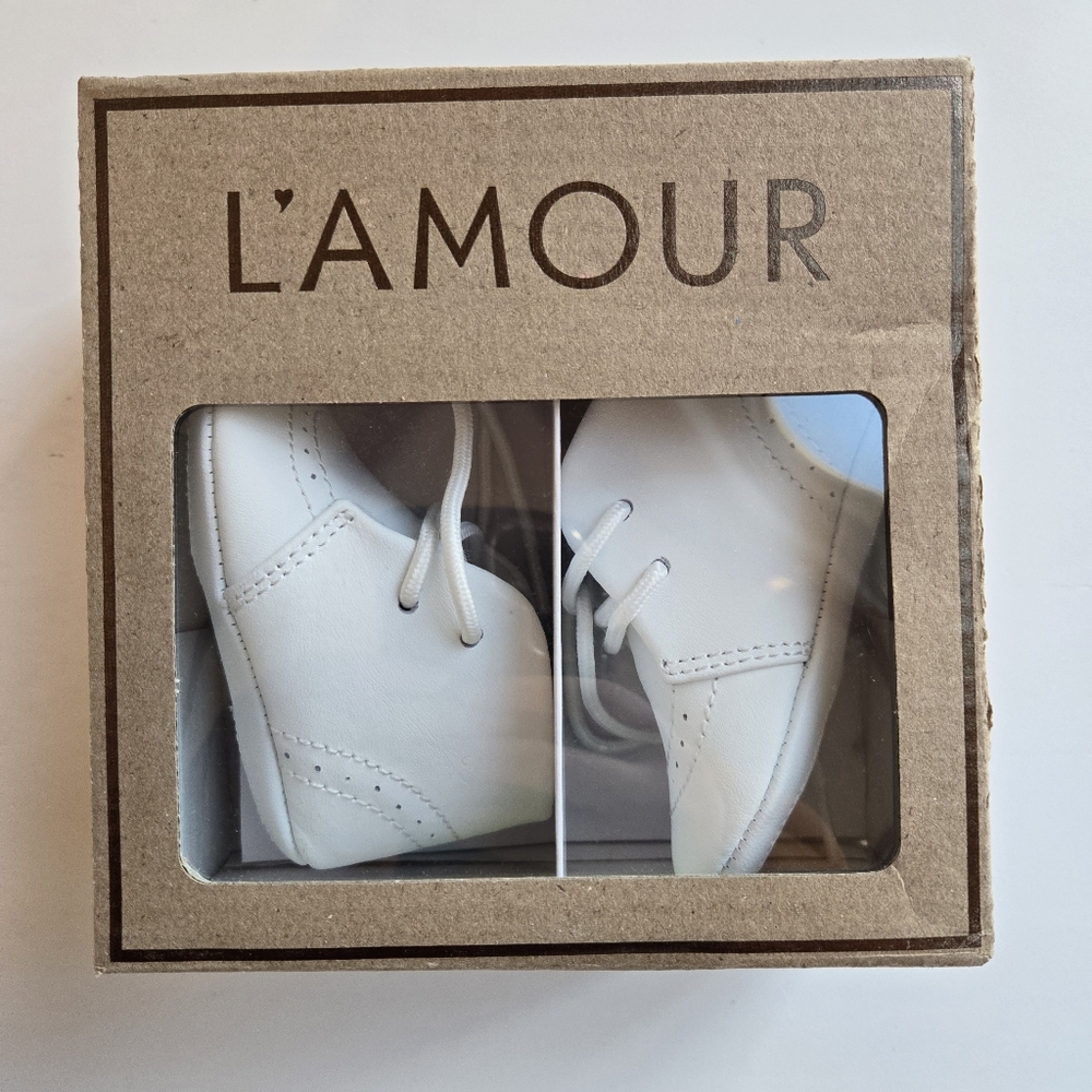 L'AMOUR Benny Leather Brogue Oxford Crib Shoe White Size 1